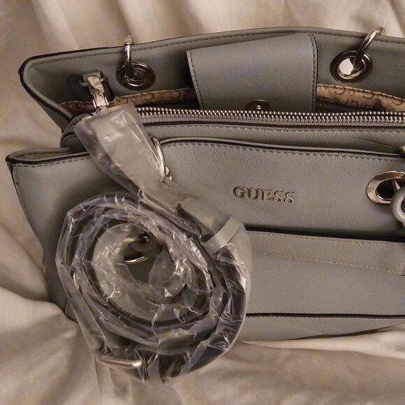 Guess Los Angeles Larkin Blue Crossbody (New with Tags) - Picture 7 of 12